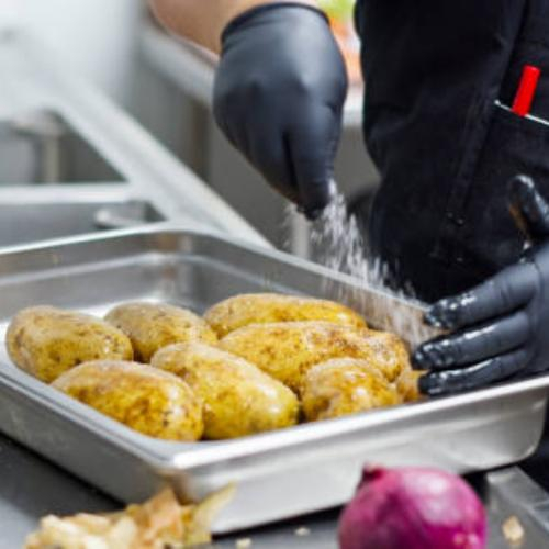 Tại Sao Những Người Mắc Bệnh Huyết Áp Không Nên Ăn Mặn